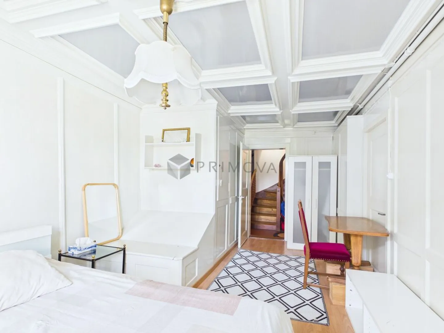 Stylish 6.5 Room Apartment with Character by Lake Zurich - Photo 10 of 13