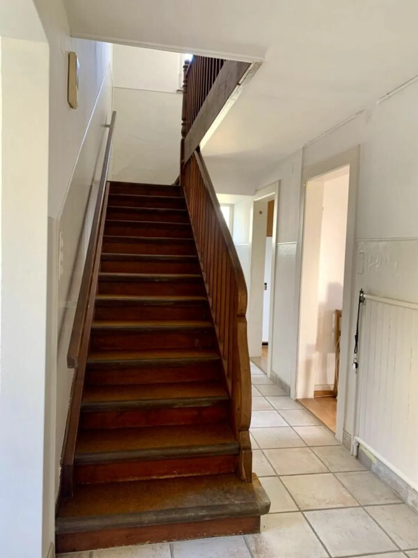 Single-family house with a separate apartment in the best location in Emmenbrücke - Photo 8 of 11