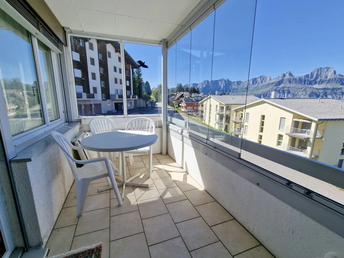 Sonnige 3.5-Zimmer Ferienwohnung - Einzigartige Aussicht, erstklassige Lage - Photo 5 of 13