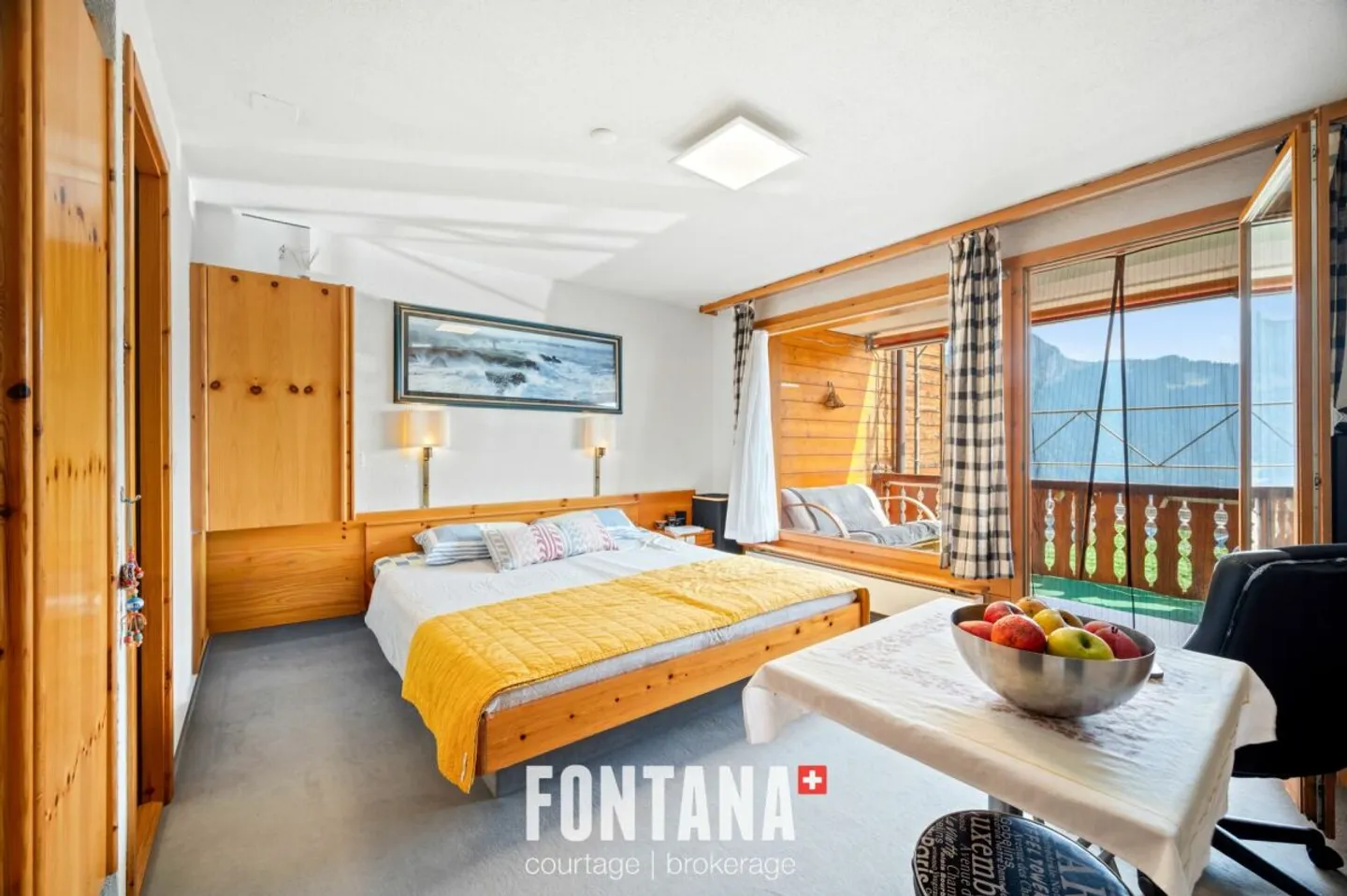 PPE lot consisting of 4 independent studios - Photo 2 of 13