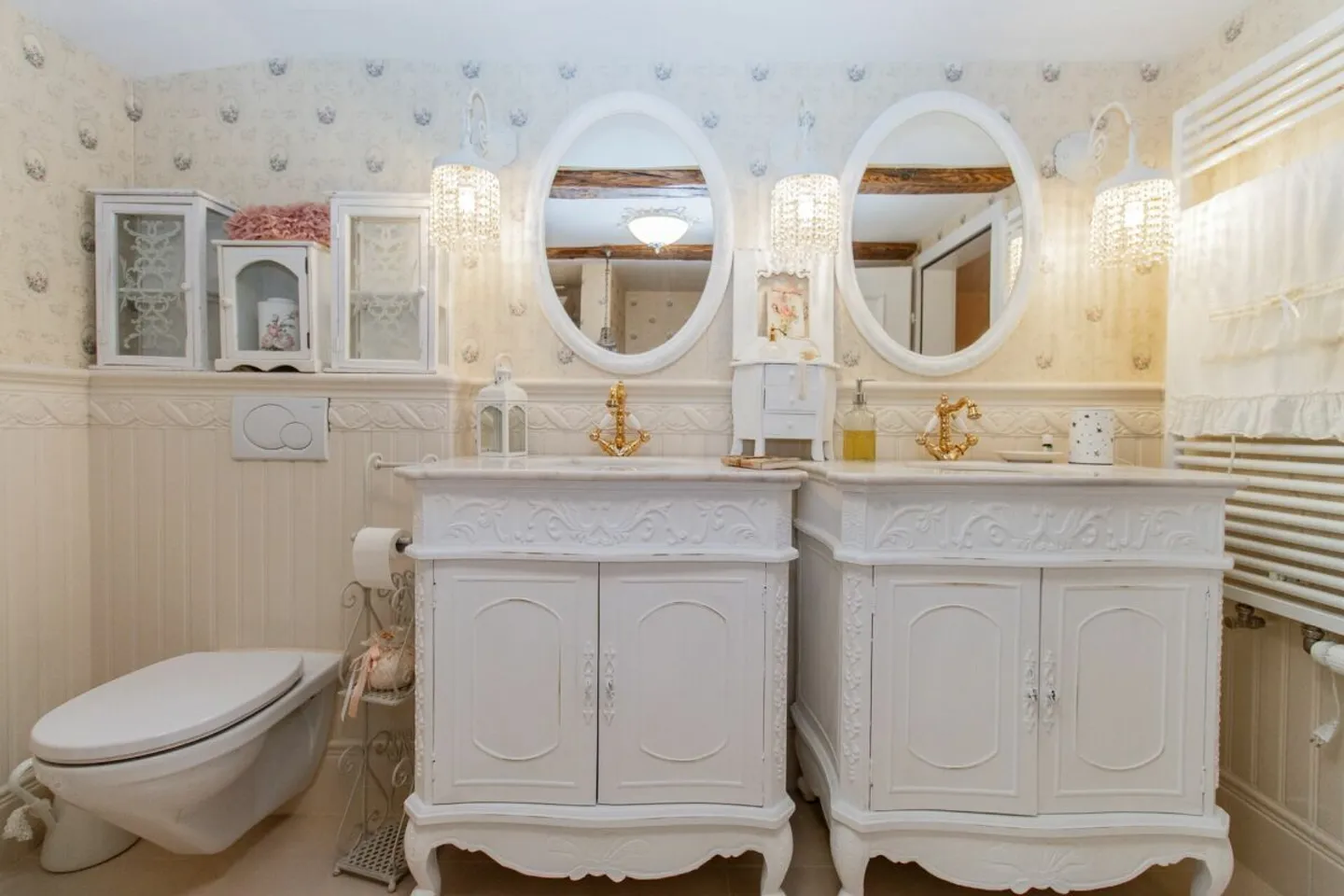 6.5-room maisonette in historic timber house - Photo 8 of 10