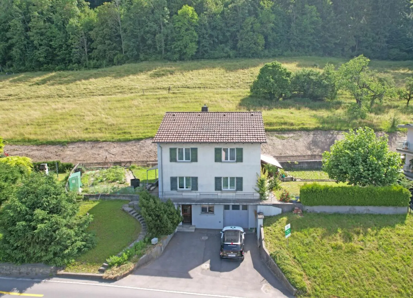 Property with old building full of possibilities for the future - Photo 3 of 13