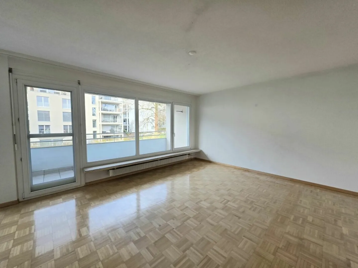 Entre forêt et ville, appartement de 3,5 pièces près de Zurich - Photo 6 sur 13