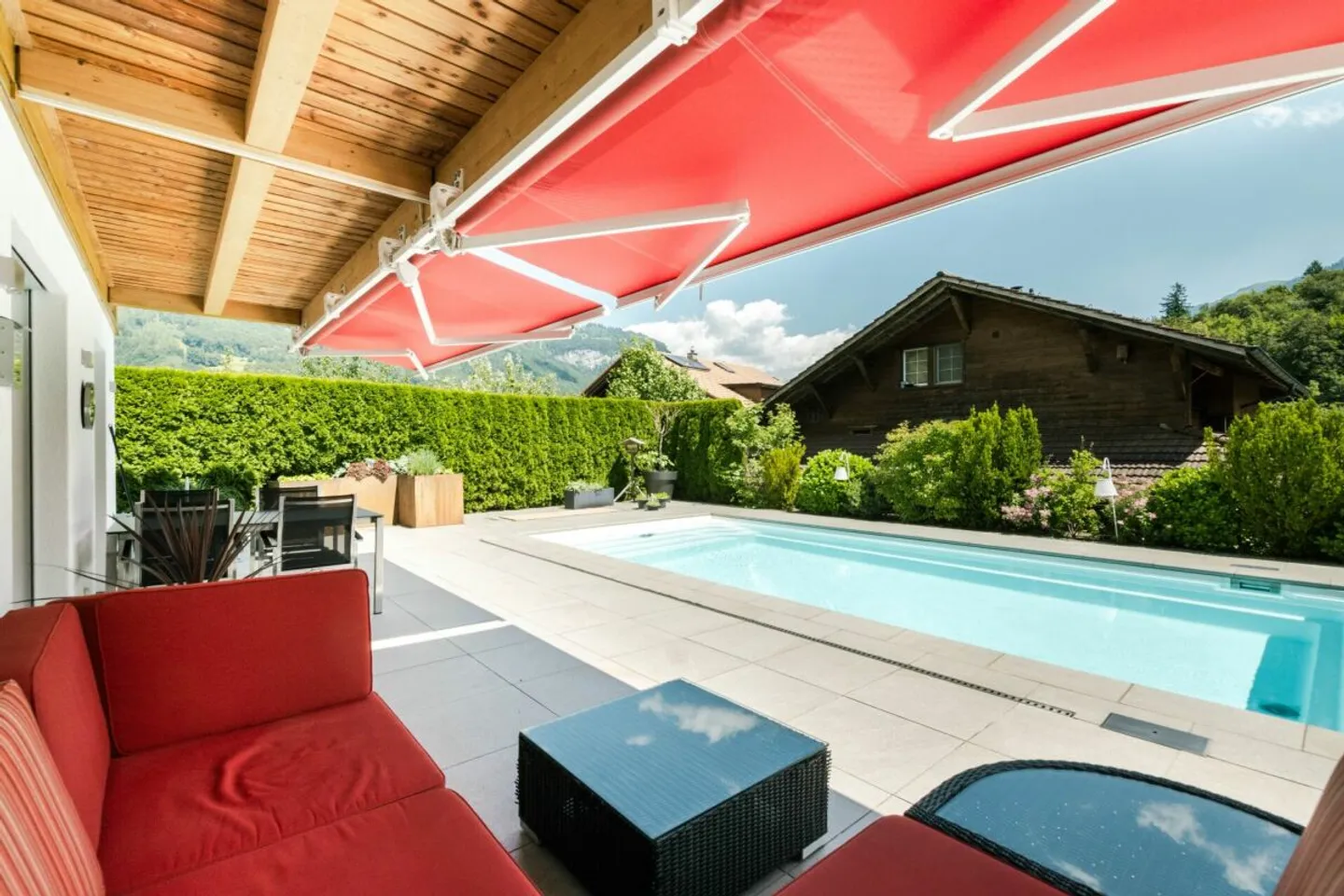 Exclusive single-family house with pool in Hofstetten - Photo 10 of 13