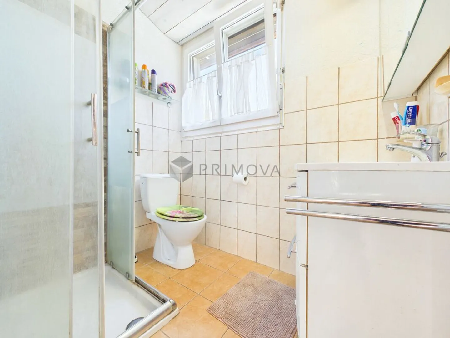 Belle maison de ville individuelle dans un emplacement privilégié - Photo 8 sur 13