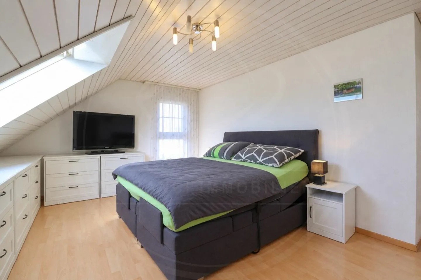 Detached 5½-room single-family house with garden and 2 underground parking spaces - Photo 6 of 12