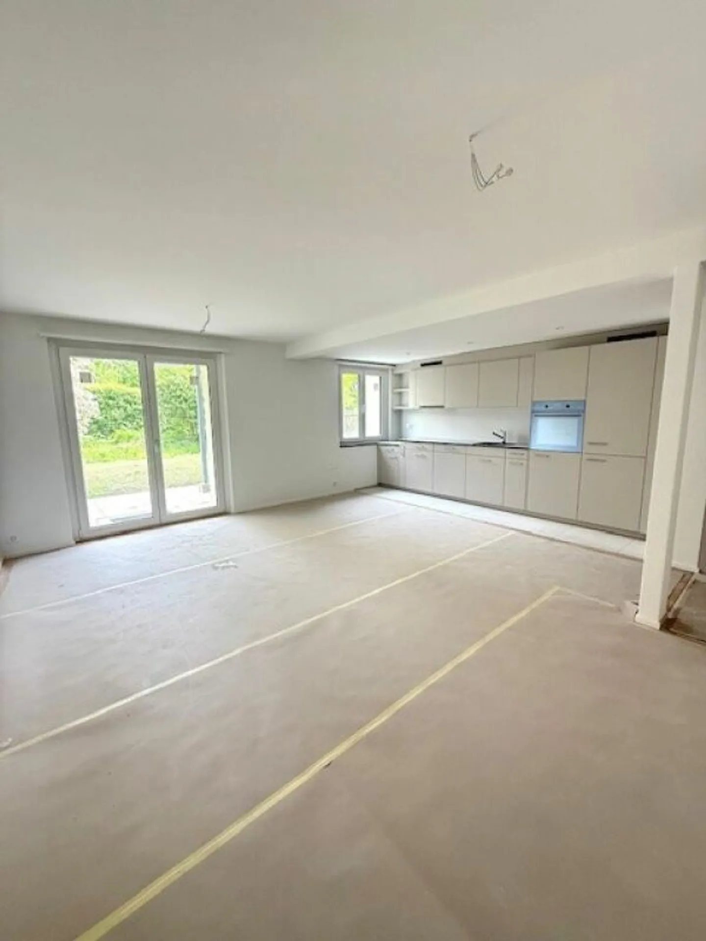 Gli ultimi appartamenti dopo la ristrutturazione totale - Moderni appartamenti di 2,5 stanze con vista lago! - Foto 2 di 13