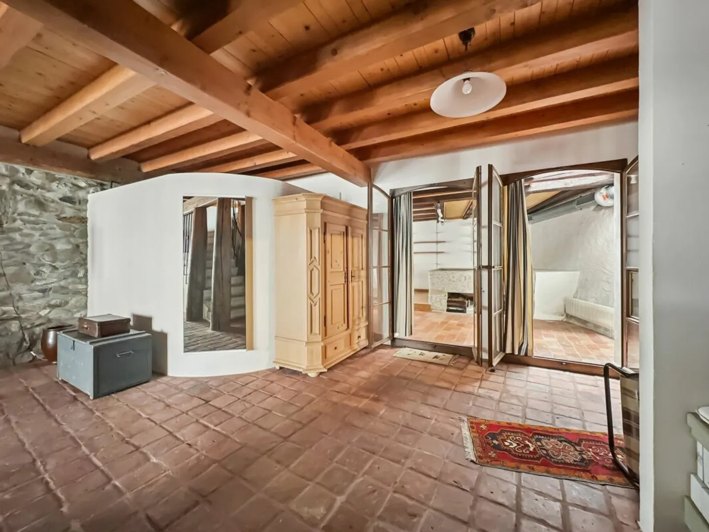 TRIPLEX APARTMENT IN A BEAUTIFUL WINEMAKER HOUSE - Photo 5 of 13