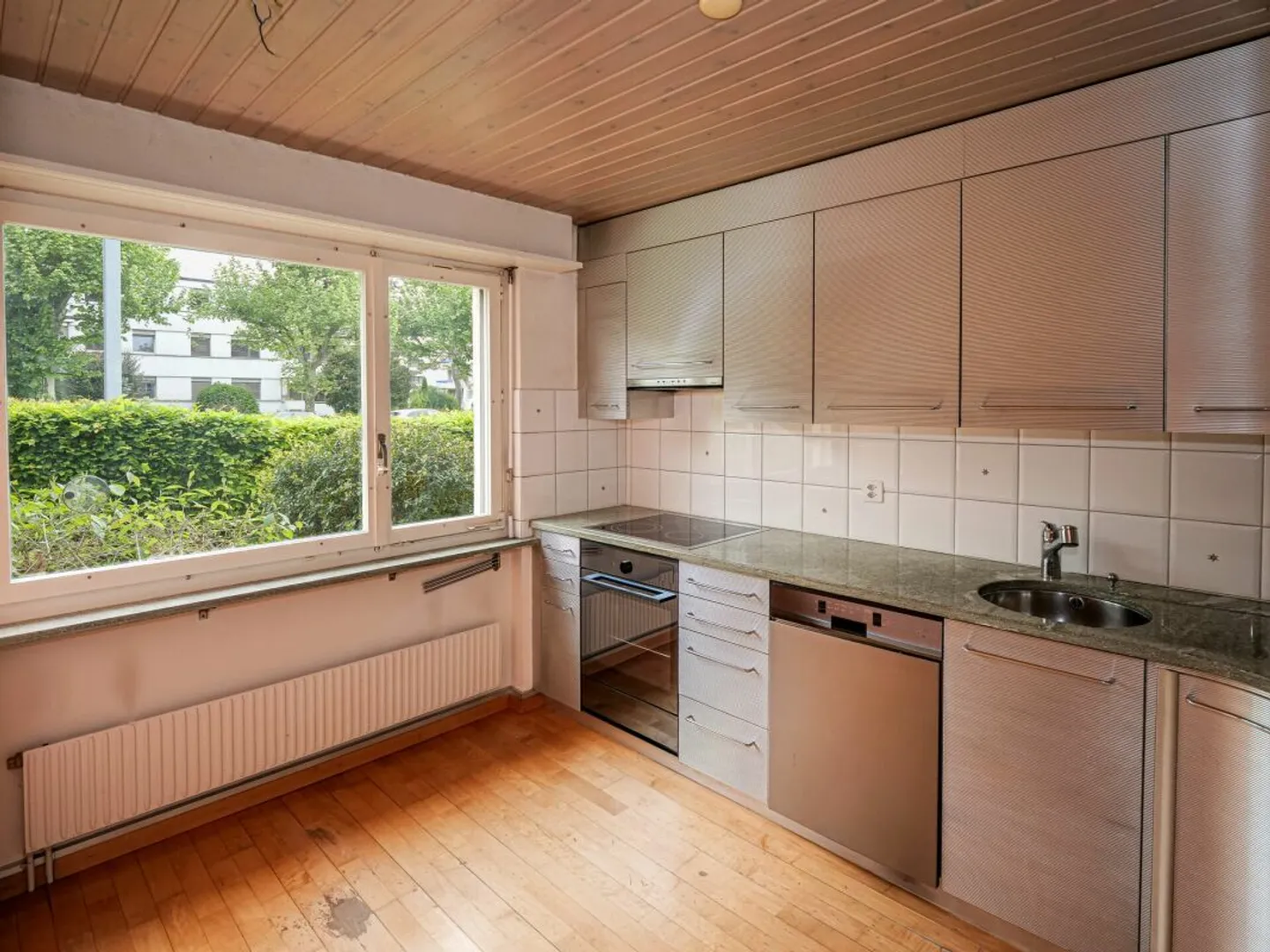 Duplex Single-Family House with Large Garden, Ideal for Families - Photo 4 of 10