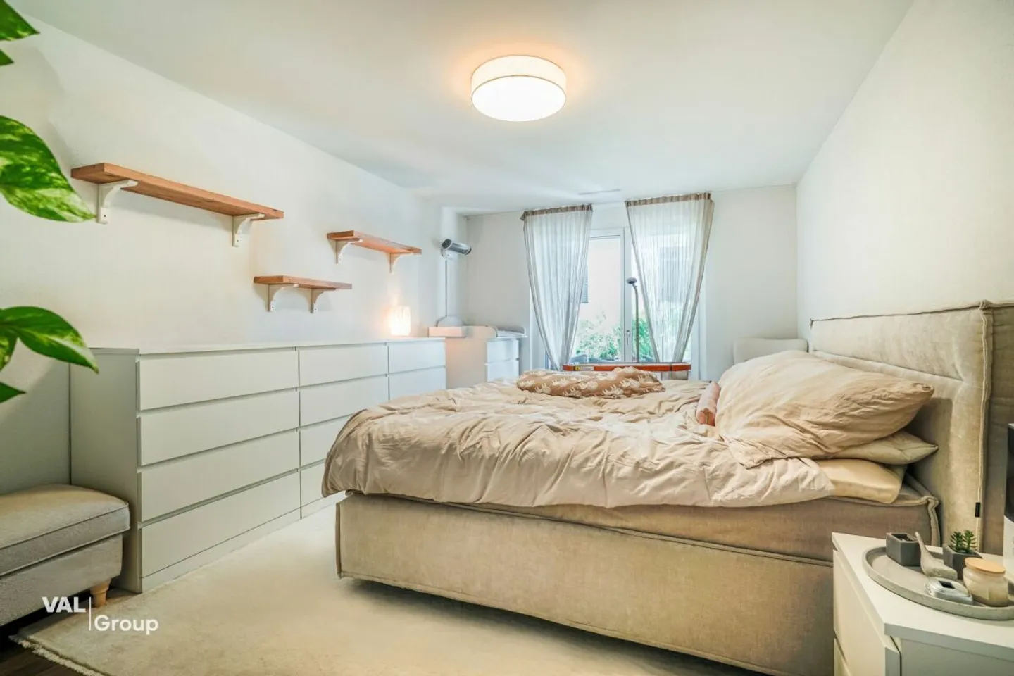 Hochwertige 3.5-Zimmer Gartenwohnung mit Smart Home und privatem Fitnessraum - Photo 3 of 12