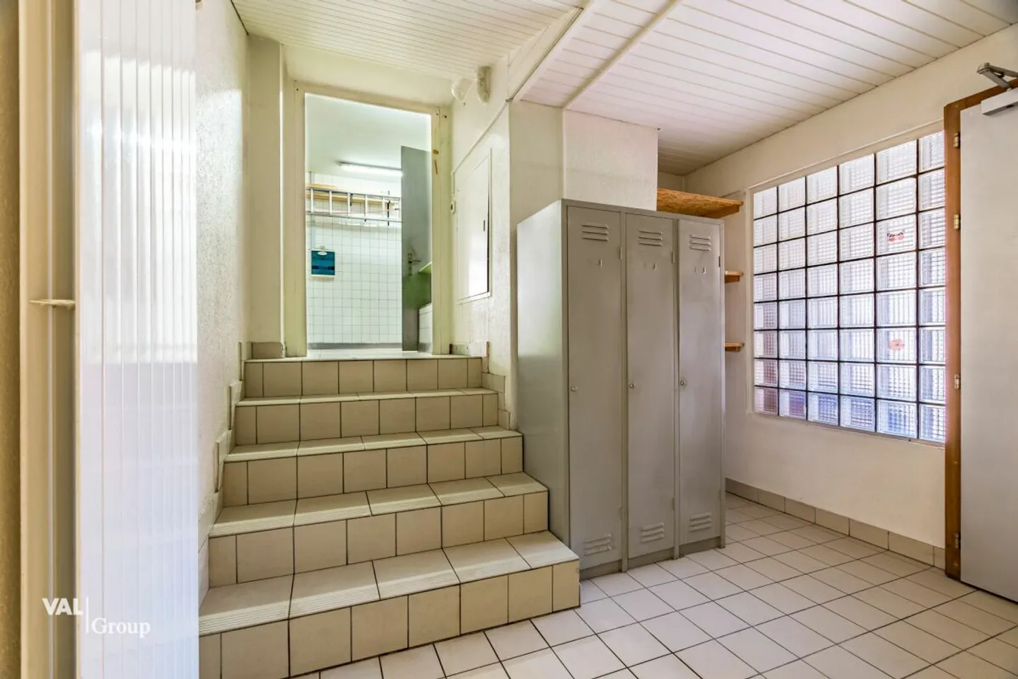 Strutture di produzione e magazzino in un'ottima posizione centrale - Foto 4 di 11