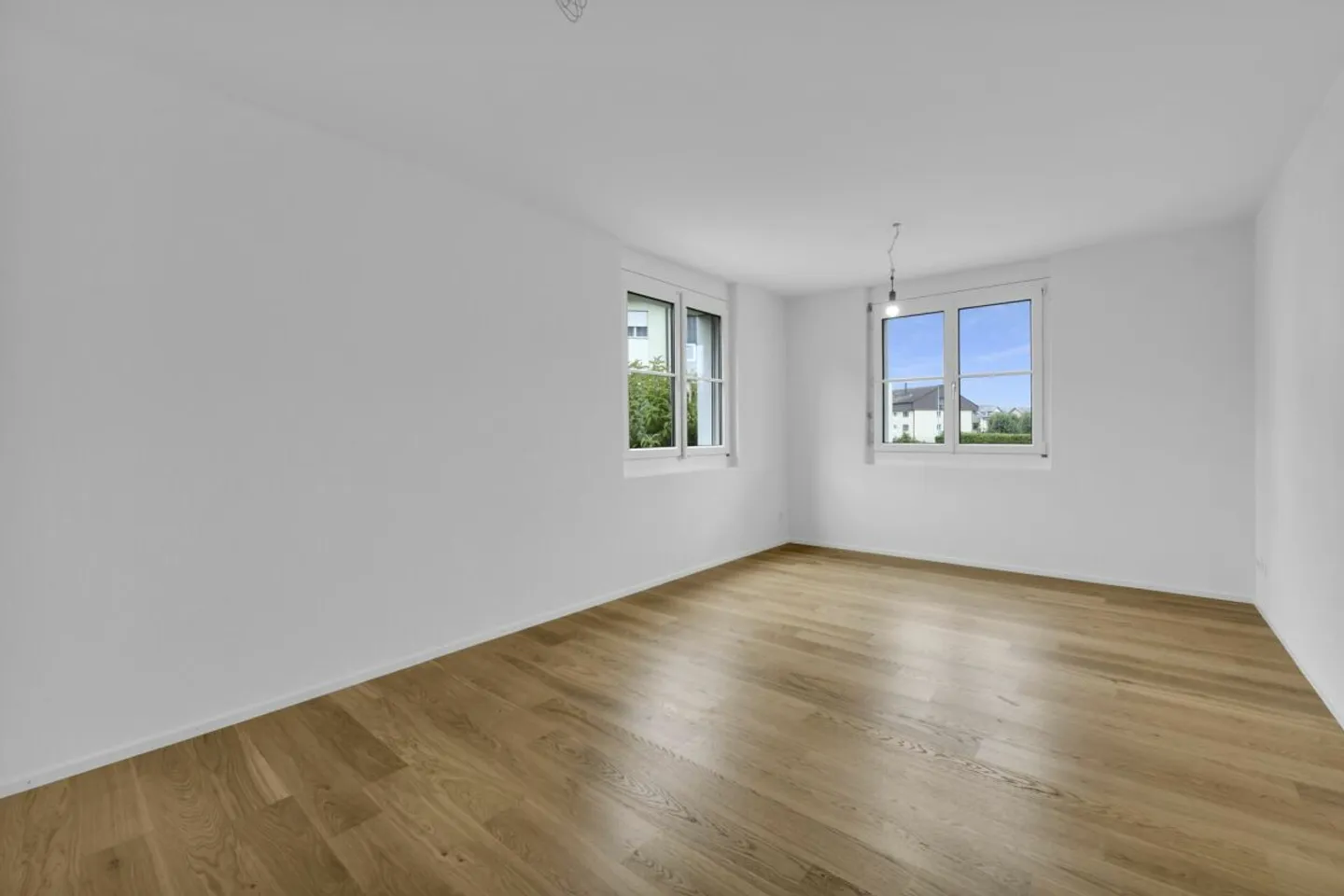 Arriving Home - Modern, Bright and Centrally Located Living in the Best Location in Gossau - Photo 8 of 13