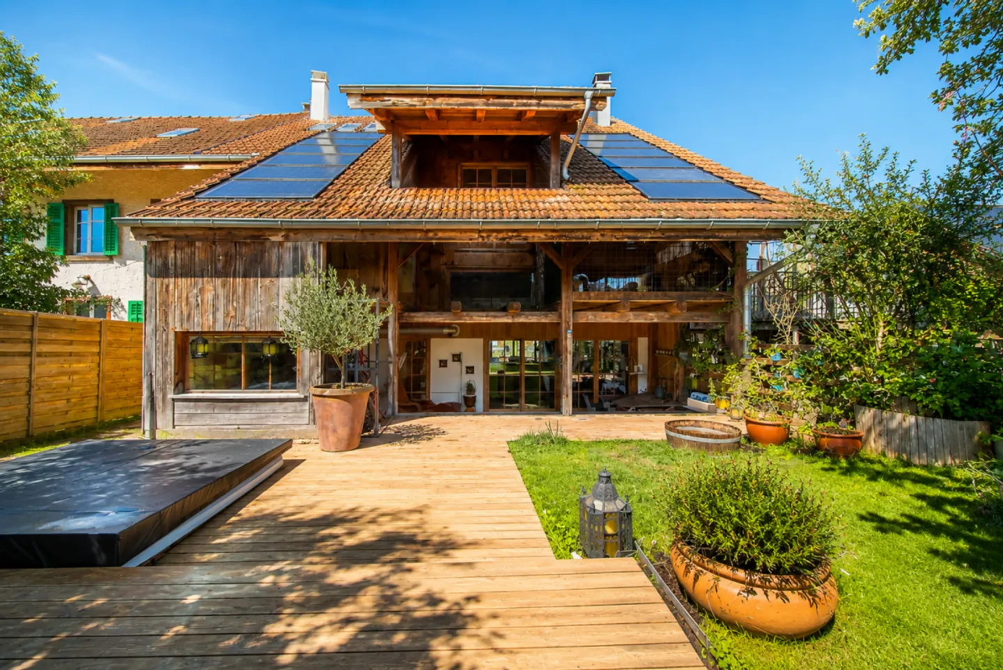 Charmante maison de ville de 7 pièces avec 220 m² de surface habitable à Rickenbach ZH - Photo 1 sur 13