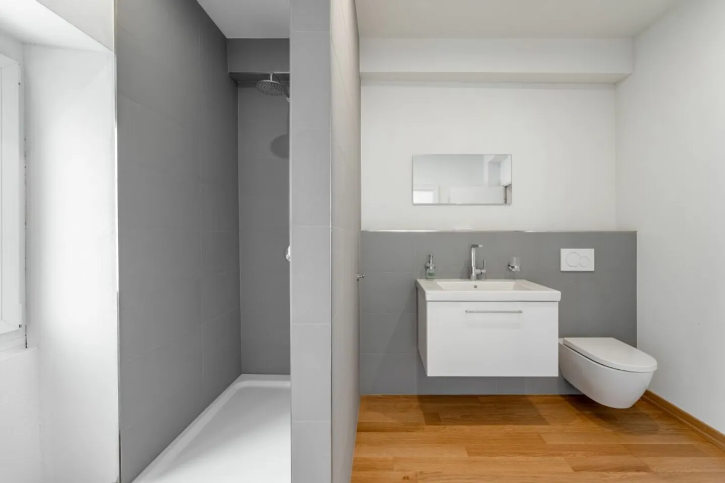 4.5 Zimmer Maisonette mit 2 Terrassen und Galerie beim Rheinufer - Foto 5 di 6