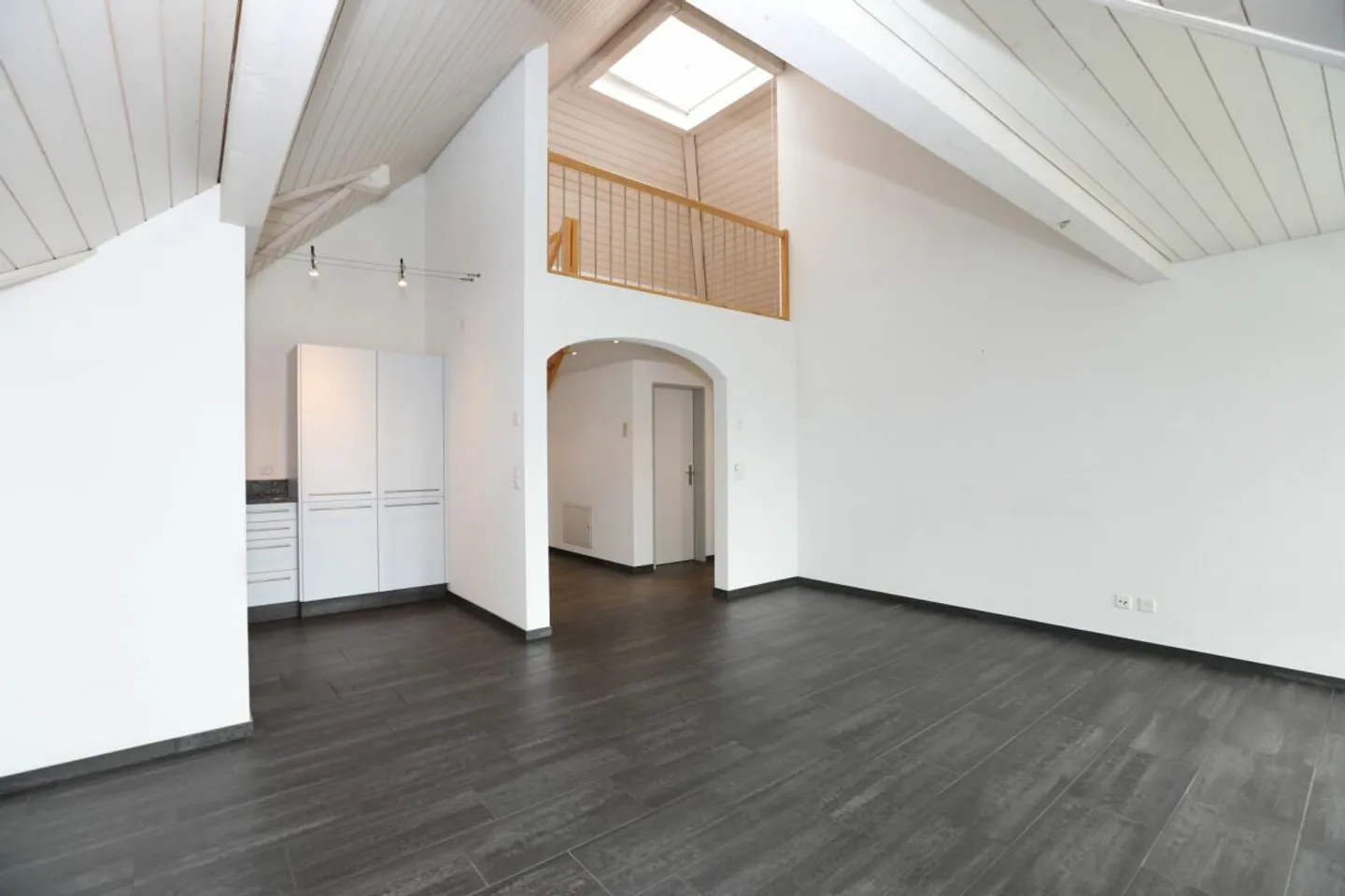 Penthouse with Gallery directly at the Train Station - Photo 1 of 10