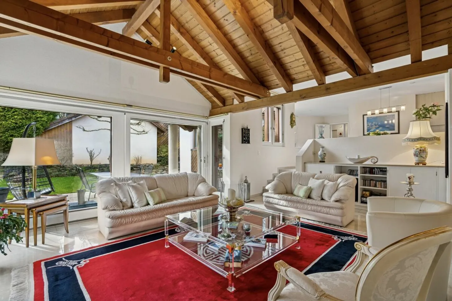 Spacious 7-Room House with Potential in Rüschlikon ZH - Photo 10 of 13