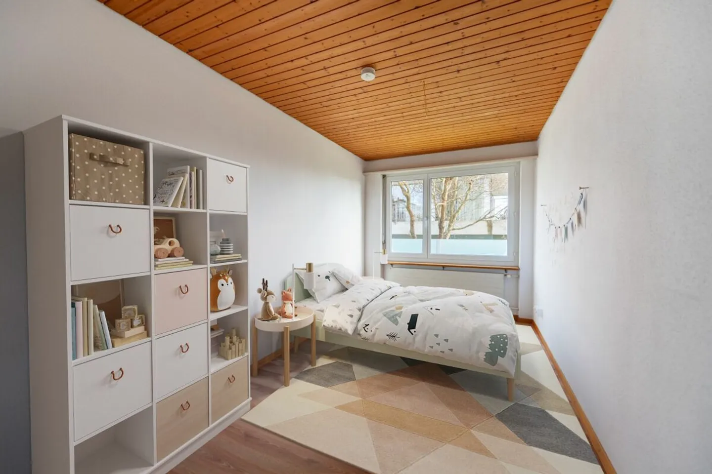 Space for Ideas: Spacious Single-Family Home on Two Floors - Photo 7 of 13