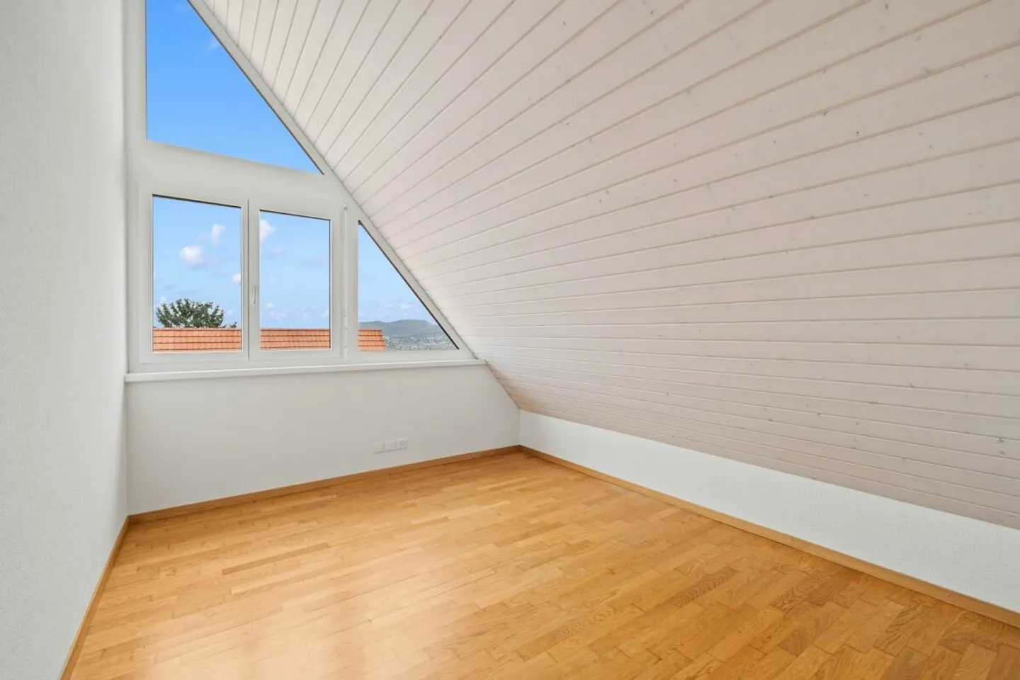 Spacious 4.5-room maisonette apartment with plenty of living comfort - Photo 10 of 12