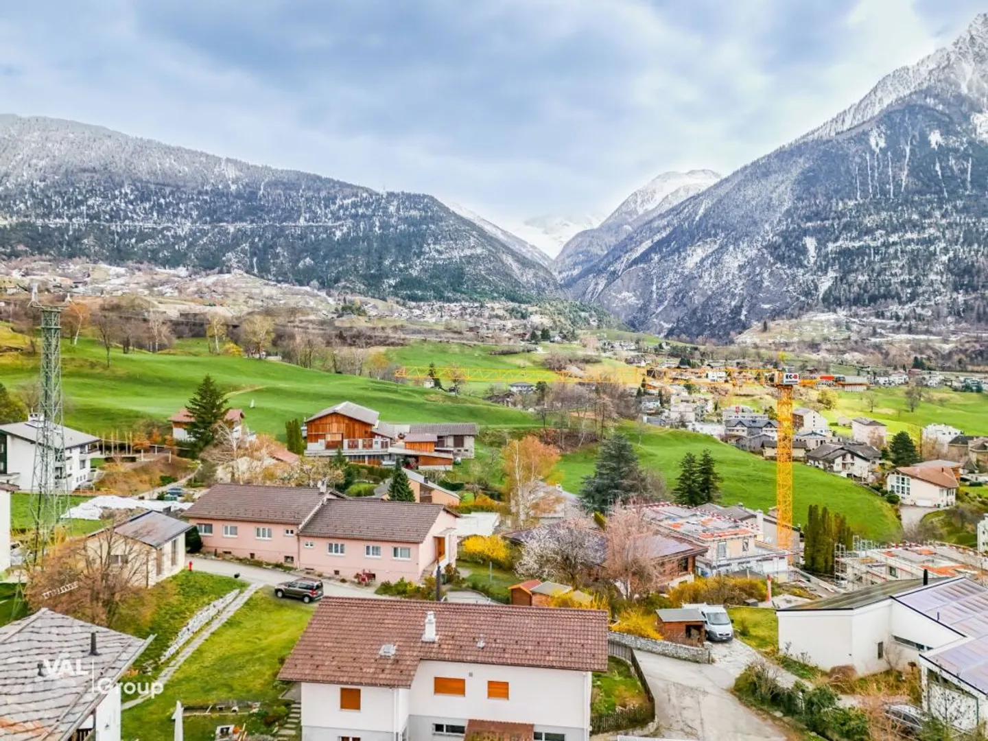 Exklusives Doppeleinfamilienhaus über den Dächern von Brig-Glis - Foto 3 von 6
