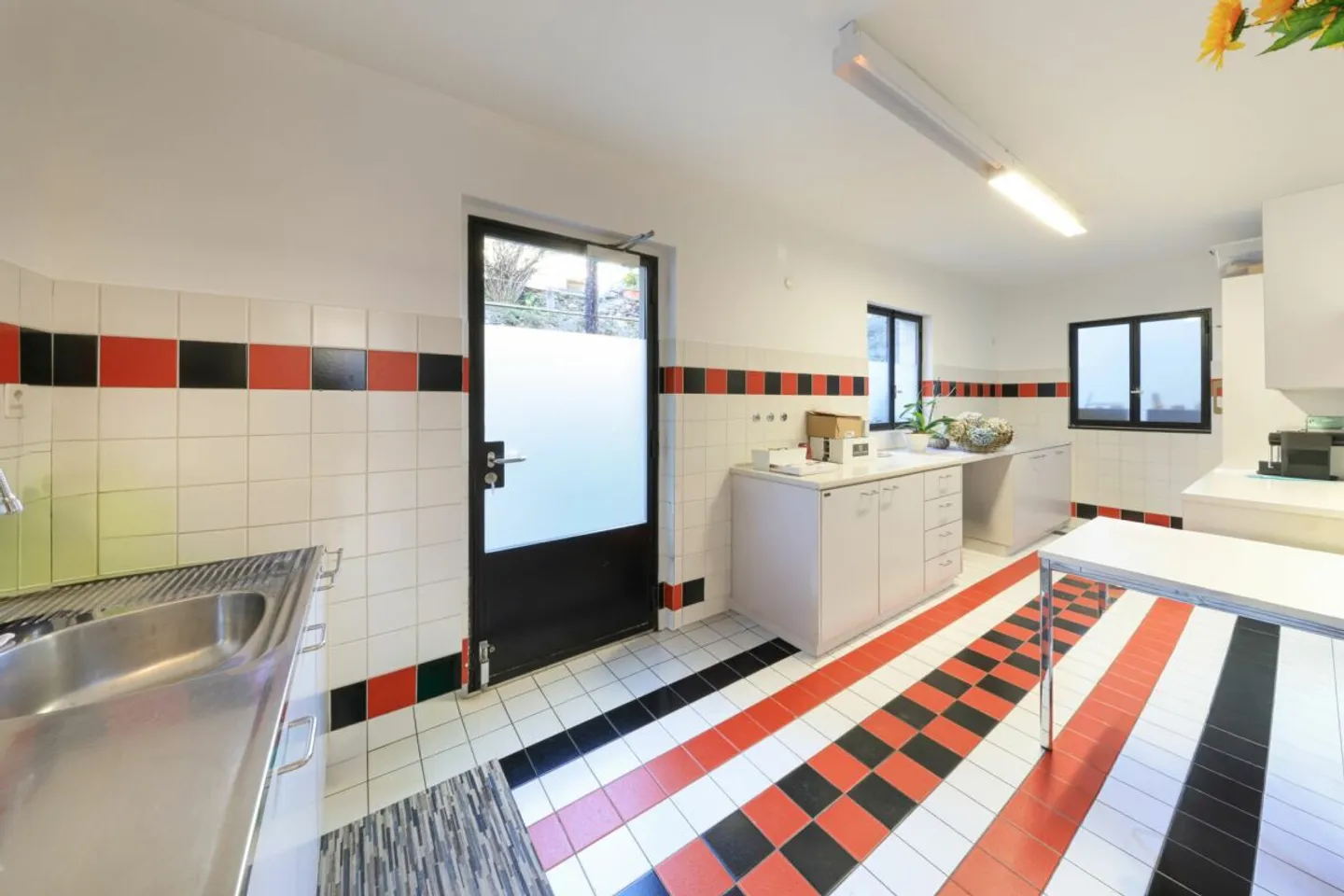 BRISSAGO - Hübsches Haus mit Geschäftsräumen und Wohnung - Foto 9 von 13