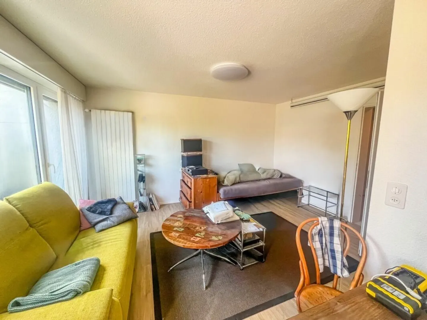 Monolocale di 1.5 locali con posto a sedere in giardino nell'idilliaco Kastanienbaum - Foto 3 di 7