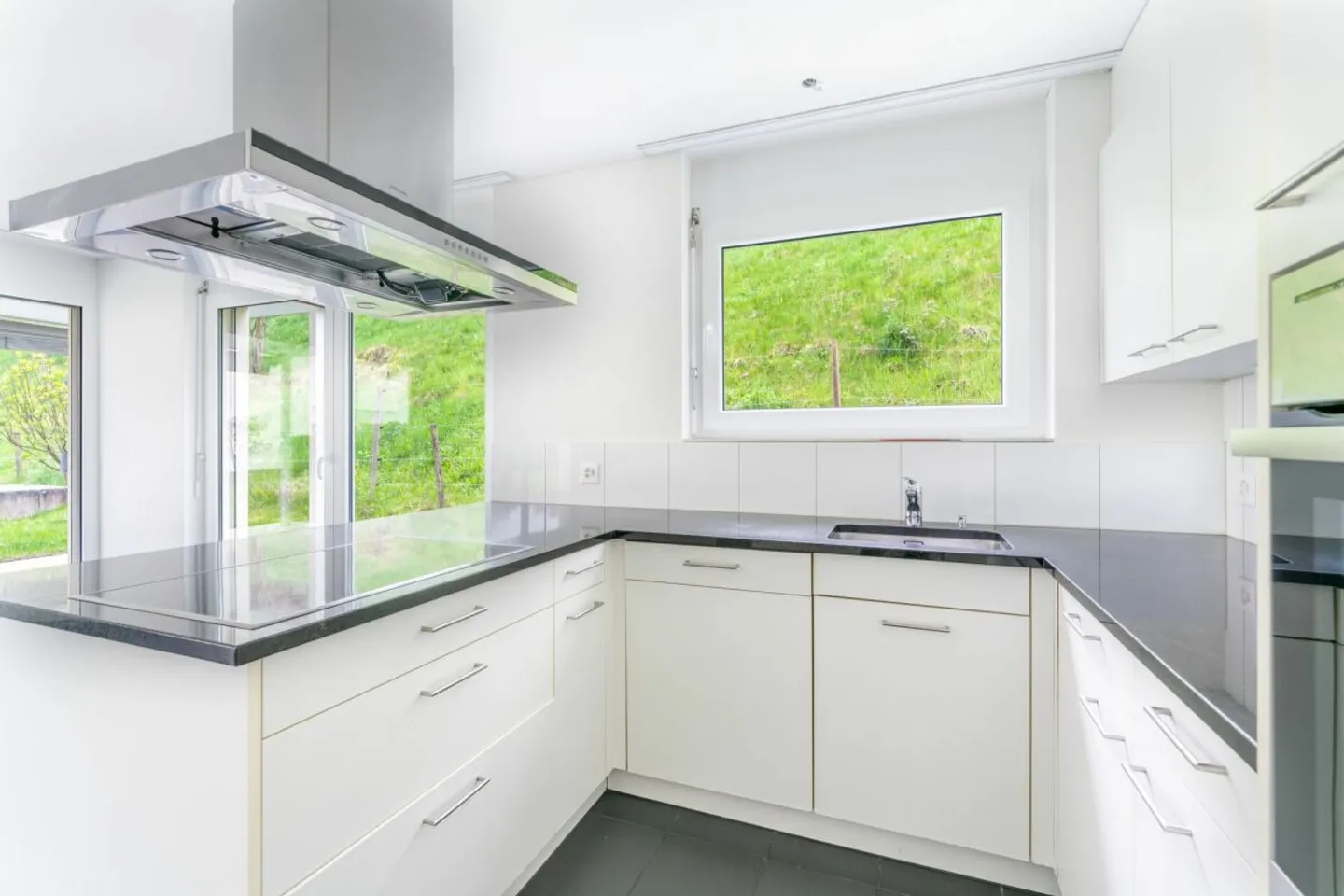 Ampio appartamento 4.5 locali - Foto 3 di 11