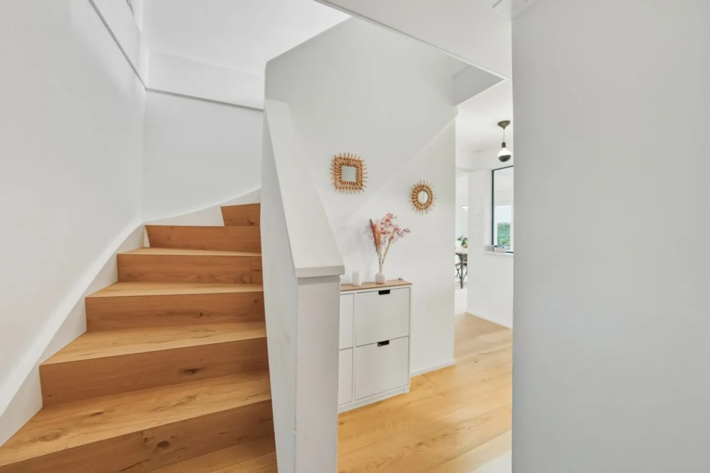 Semi-Detached Villa Fully Renovated in Orbe - Photo 7 of 13