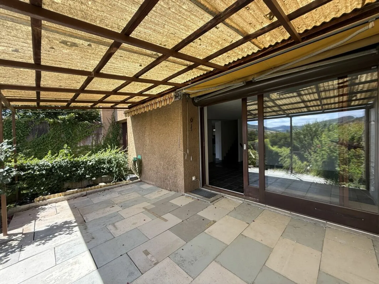 Vue de rêve et grand potentiel : Maison de ville à Magden - Photo 11 sur 13
