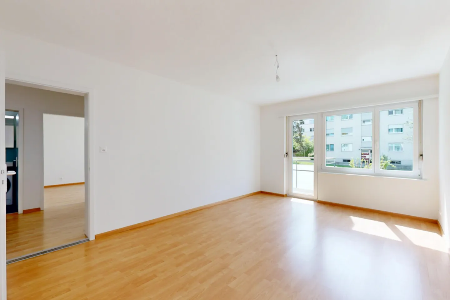 Cozy apartment with balcony, washer-dryer & dishwasher - Photo 1 of 12