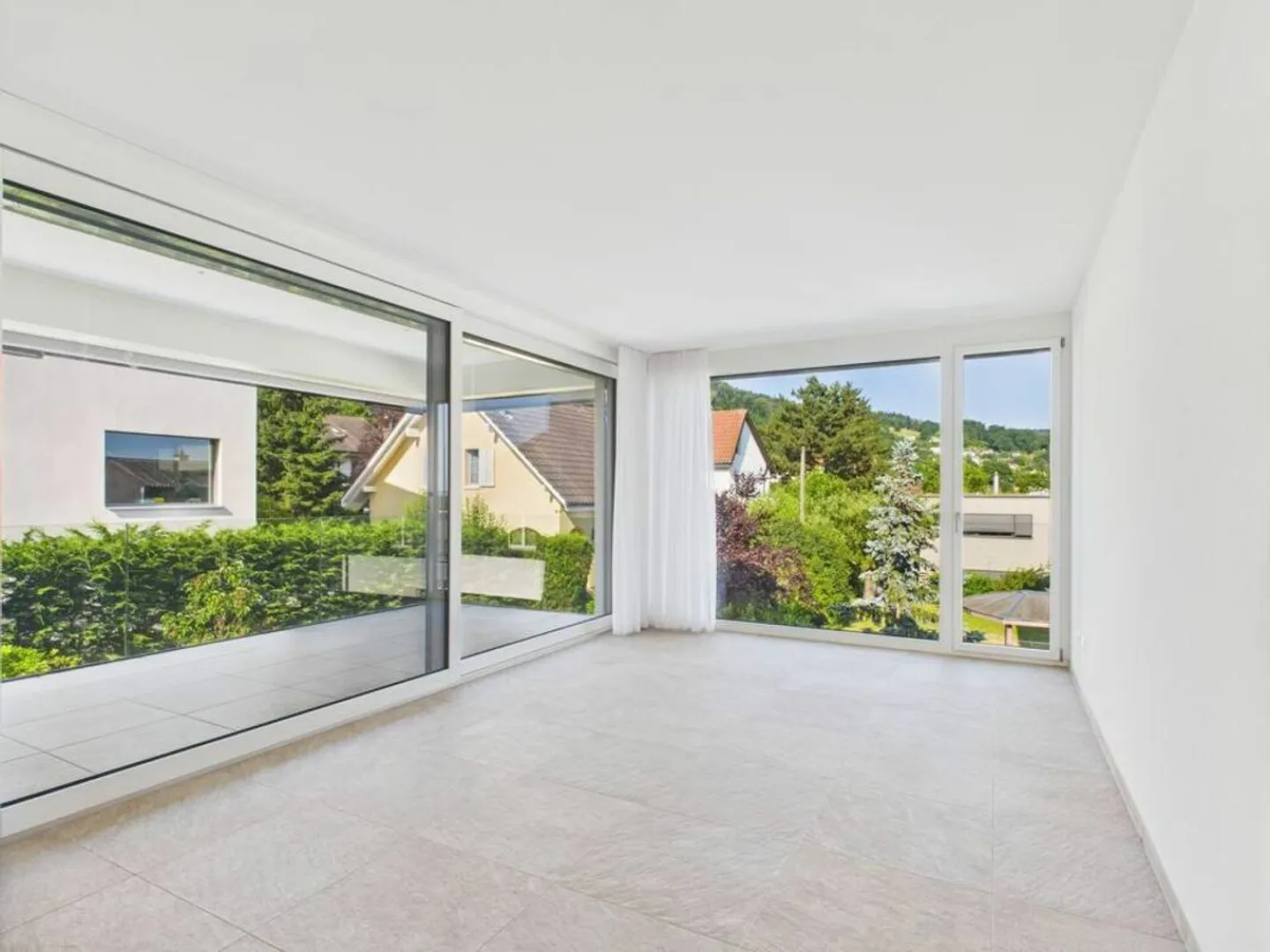 Moderne, lumineuse avec un standard élevé - Photo 7 sur 12