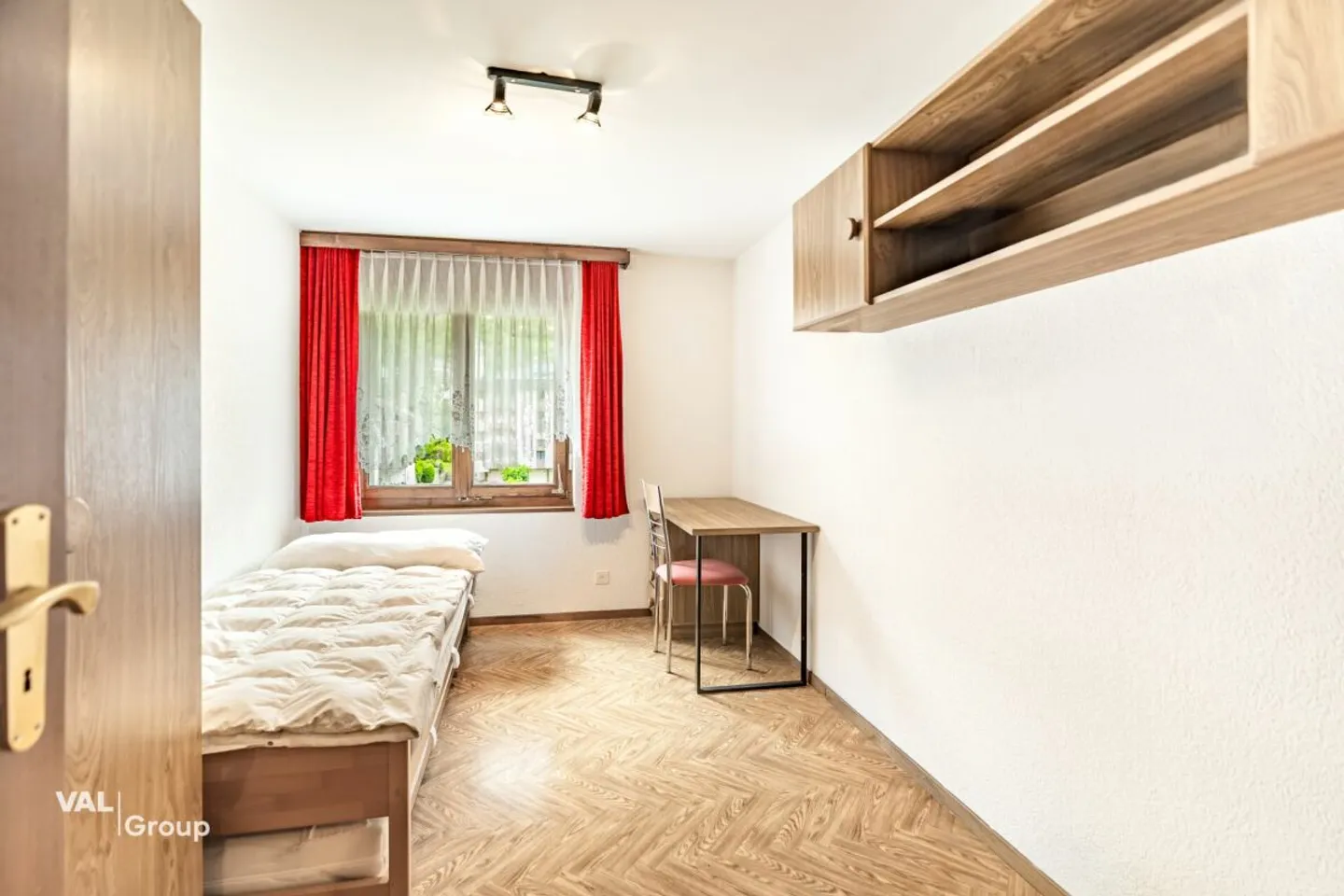 Sunny Apartment in Central Visp - Photo 9 of 13