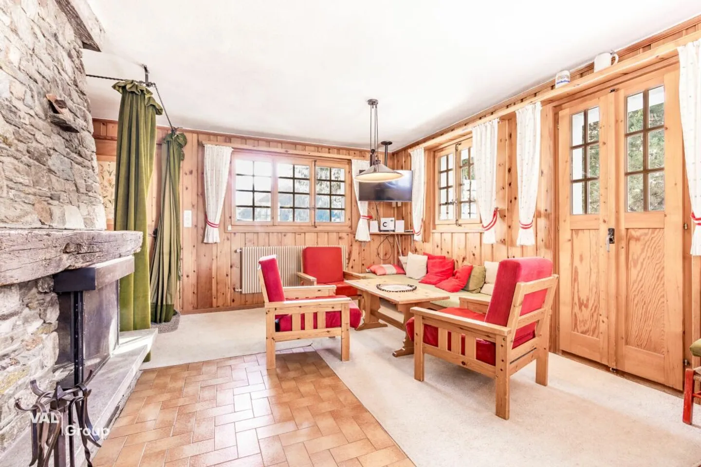 Chalet incantevole nel cuore di Ayer con vista mozzafiato - Foto 2 di 11