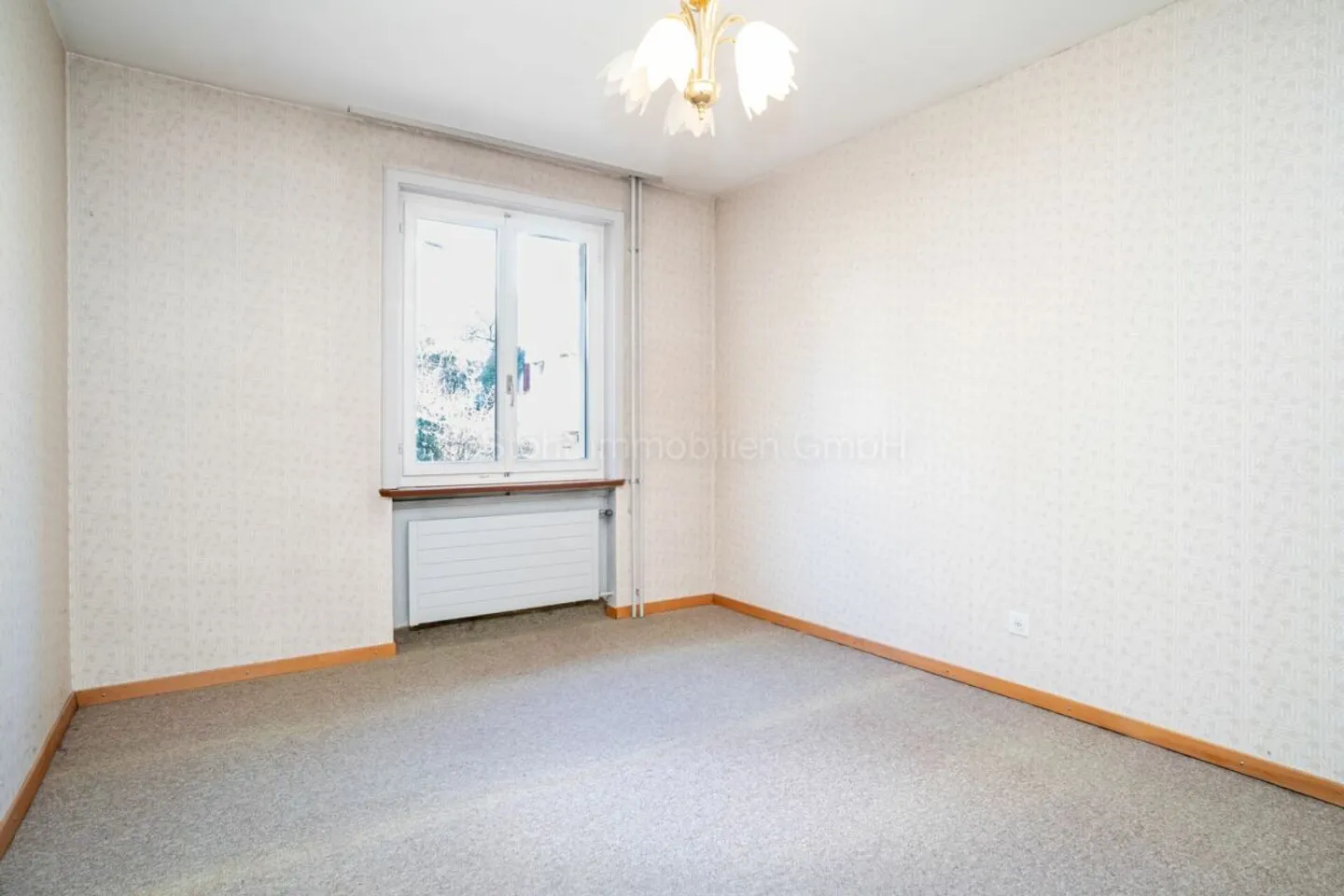 Charmantes Mittelhaus mit Potenzial - Foto 9 von 13