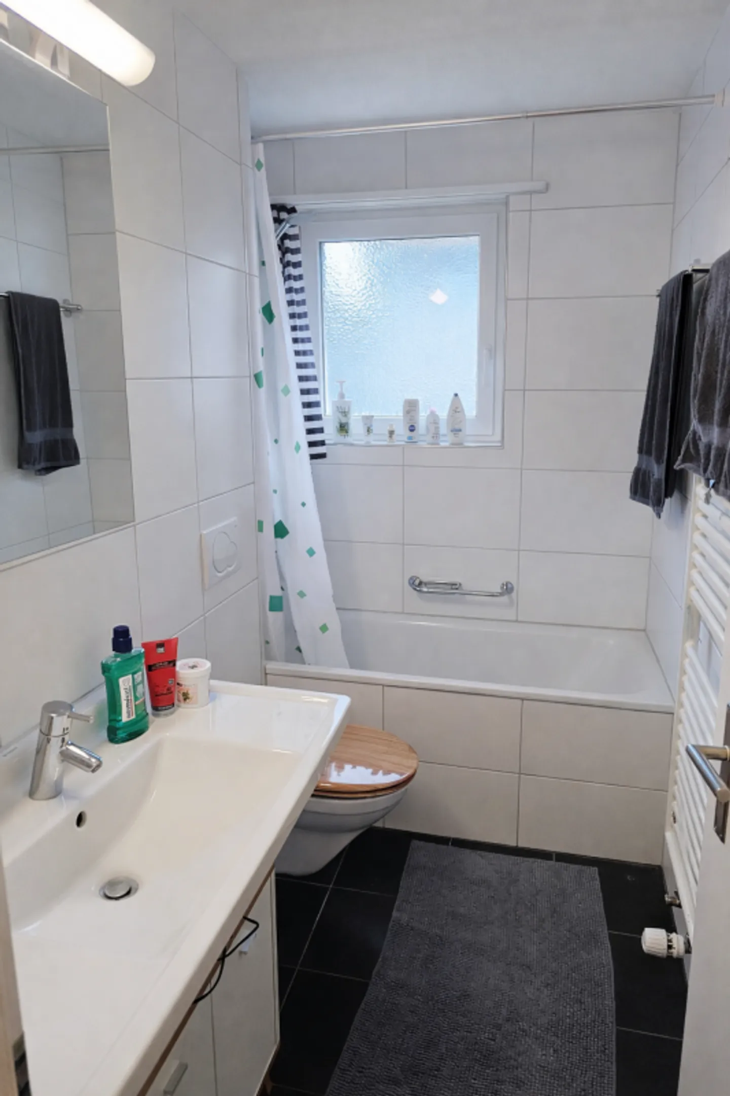 Schöne 5.5 Zimmer-Wohnung mit grossem Balkon - Foto 5 von 10