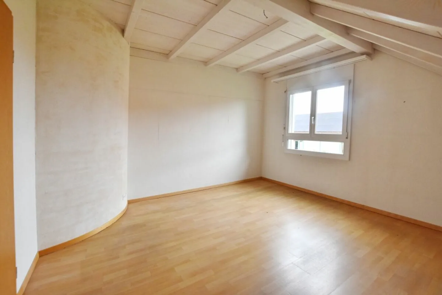 Casa unifamiliare di 6,5 stanze con appartamento - Foto 5 di 10