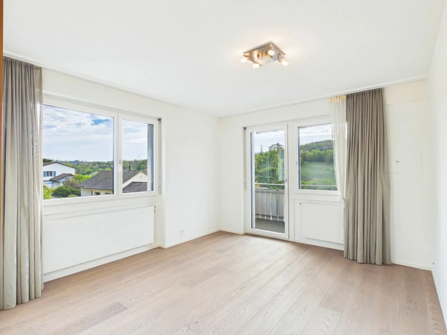 Modernes Apartment mit atemberaubender Aussicht - Foto 7 von 13