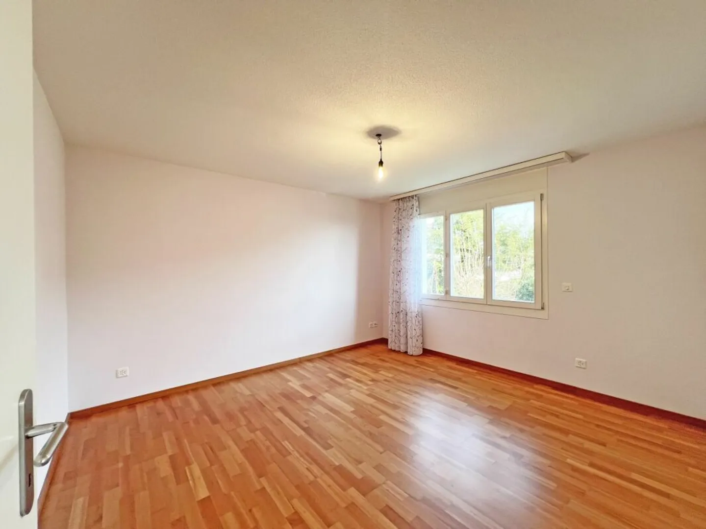 Charmantes Familienhaus mit Garten - Foto 6 von 13