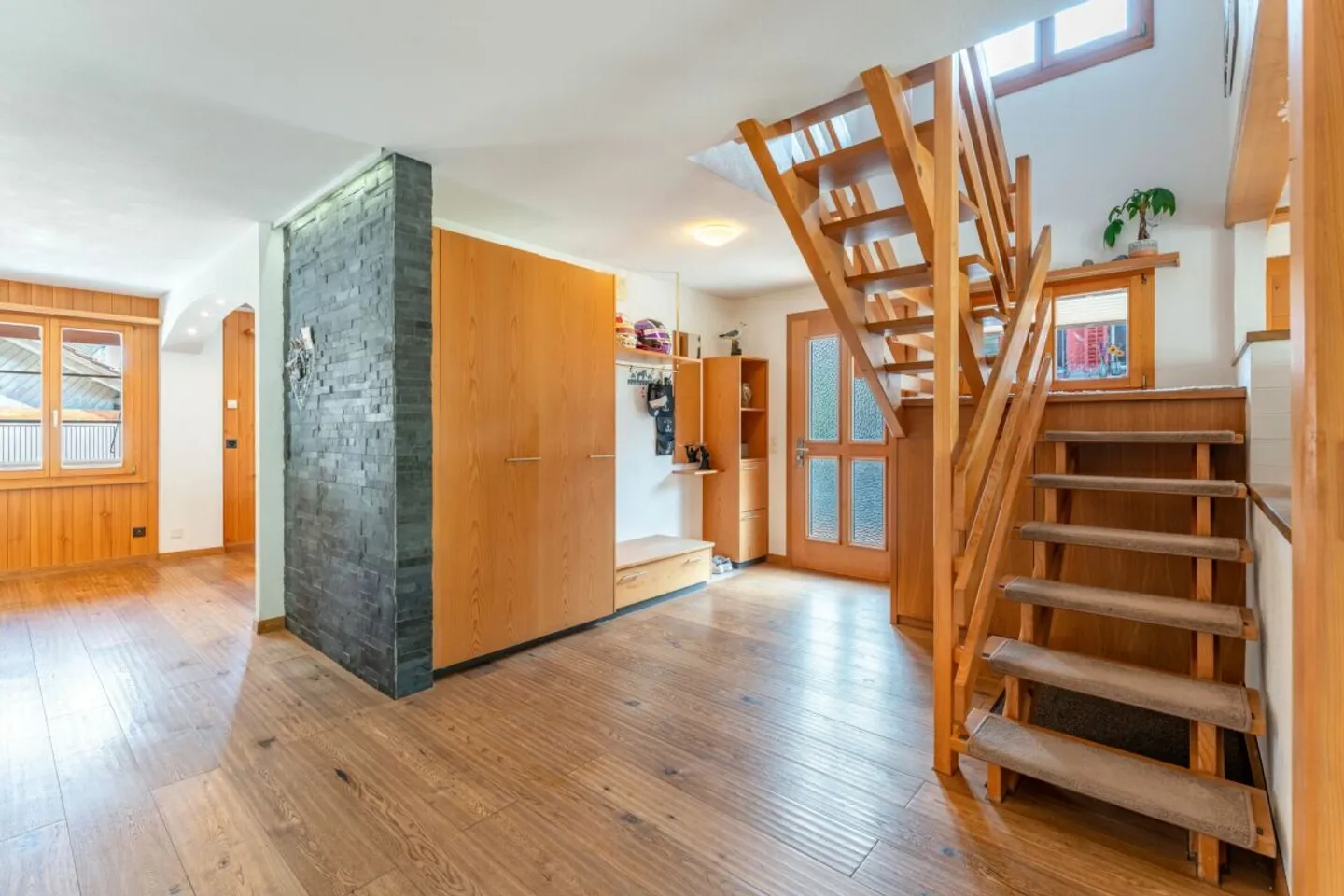 Maison rénovée avec réserve foncière - Photo 6 sur 13