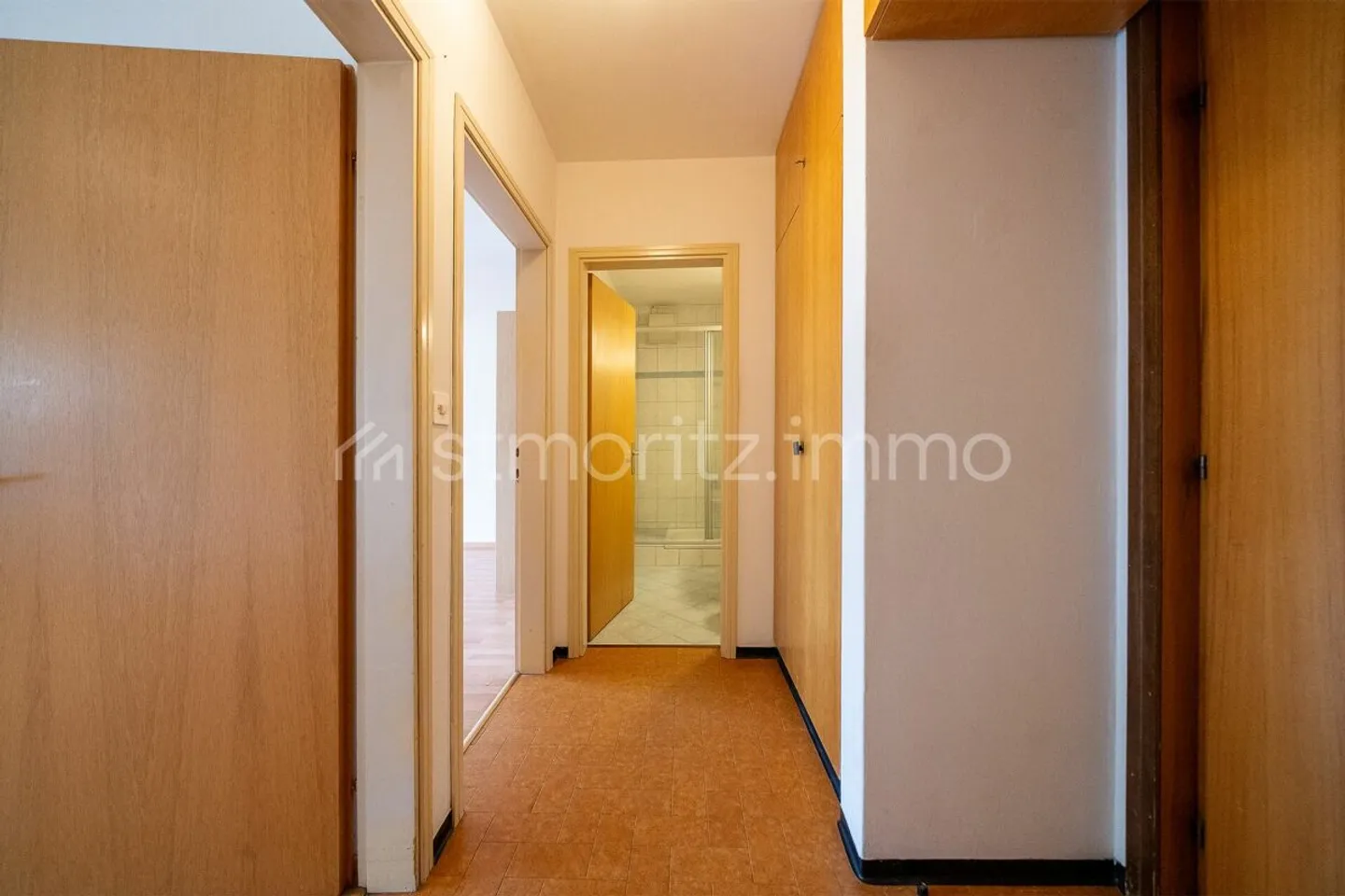 Chesa Derby - Appartamento per vacanze con balcone e grande potenziale - Foto 9 di 11