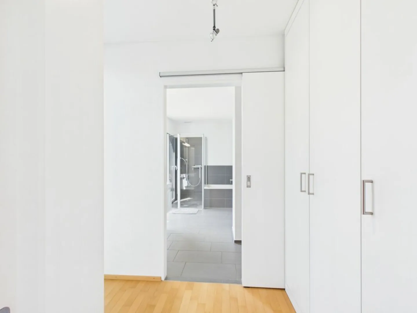 Schöne und gepflegte 3.5- Zimmerwohnung - Photo 13 of 13