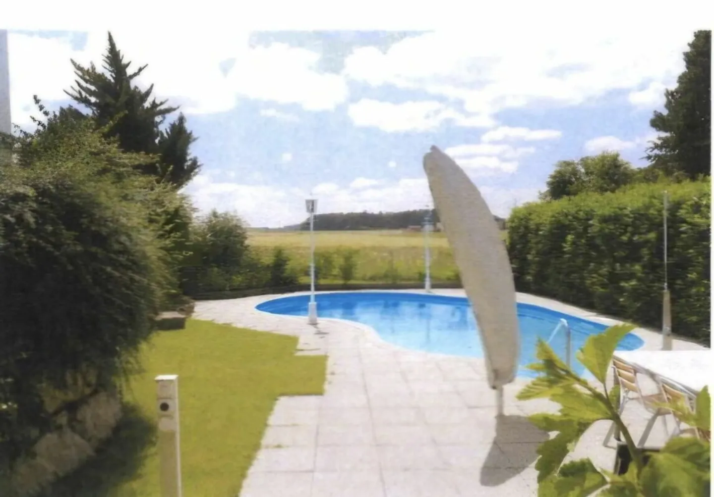 Appartement moderne de 4,5 pièces avec piscine, court de tennis et finitions de haute qualité - Photo 4 sur 9