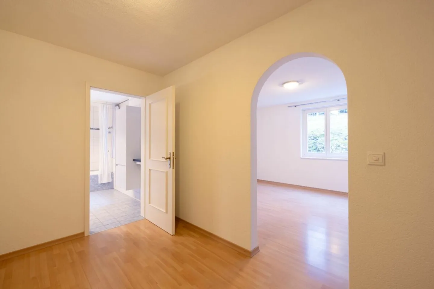 Geräumige Wohnung in ruhiger Lage - Foto 9 von 13