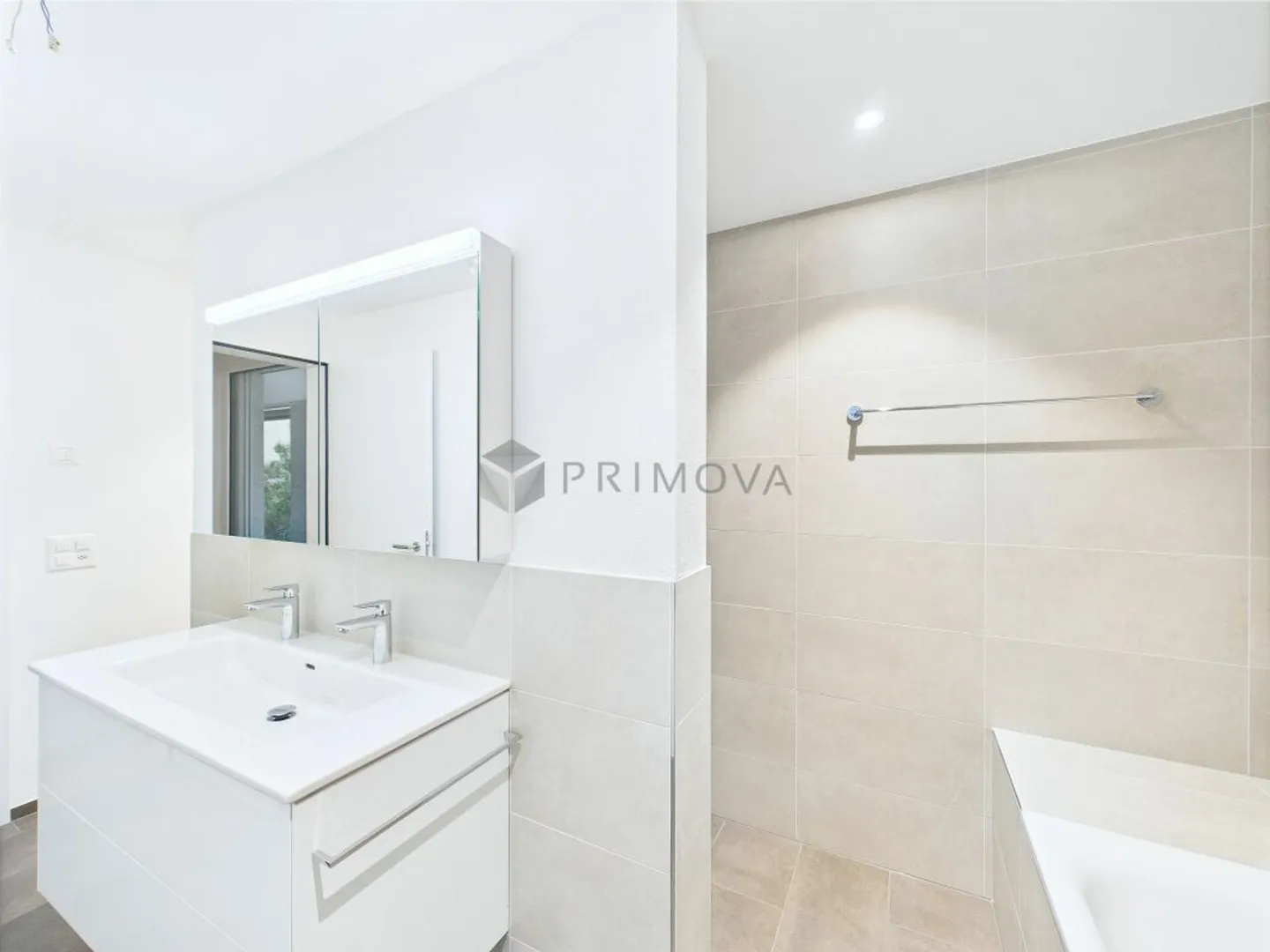 RESERVED - In the heart of Rorschach - City. Lake. Home. New apartment in a sought-after location - Photo 11 of 12