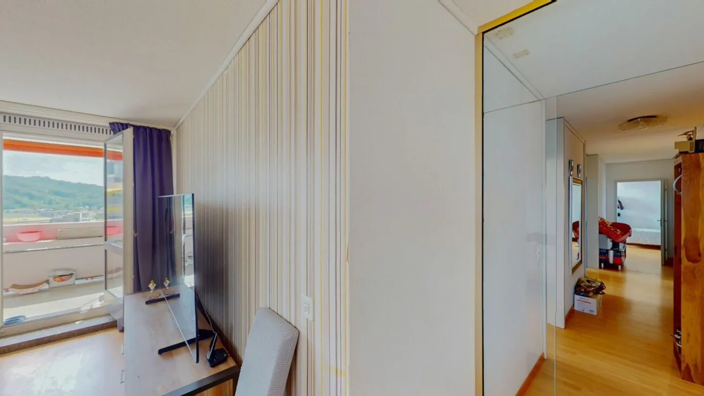 5½ Zimmer Wohnung mit Aussicht an familienfreundlicher Lage - Photo 6 of 13