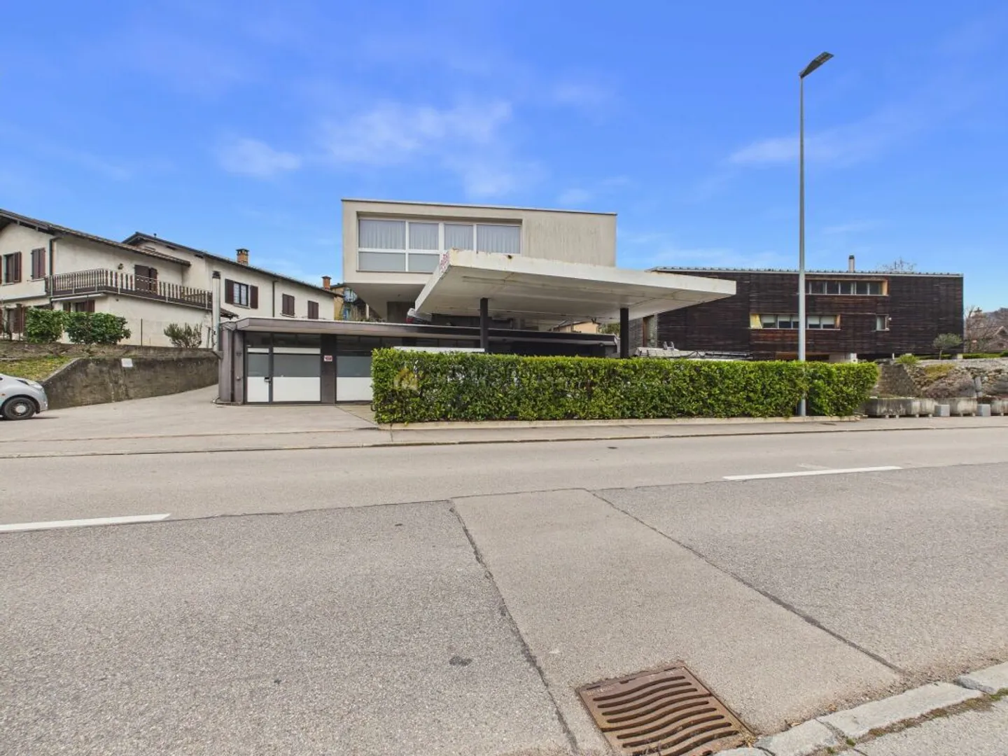 Casa con ampi spazi e deposito affittabile - ottima opportunità ad Arzo - Photo 1 sur 13