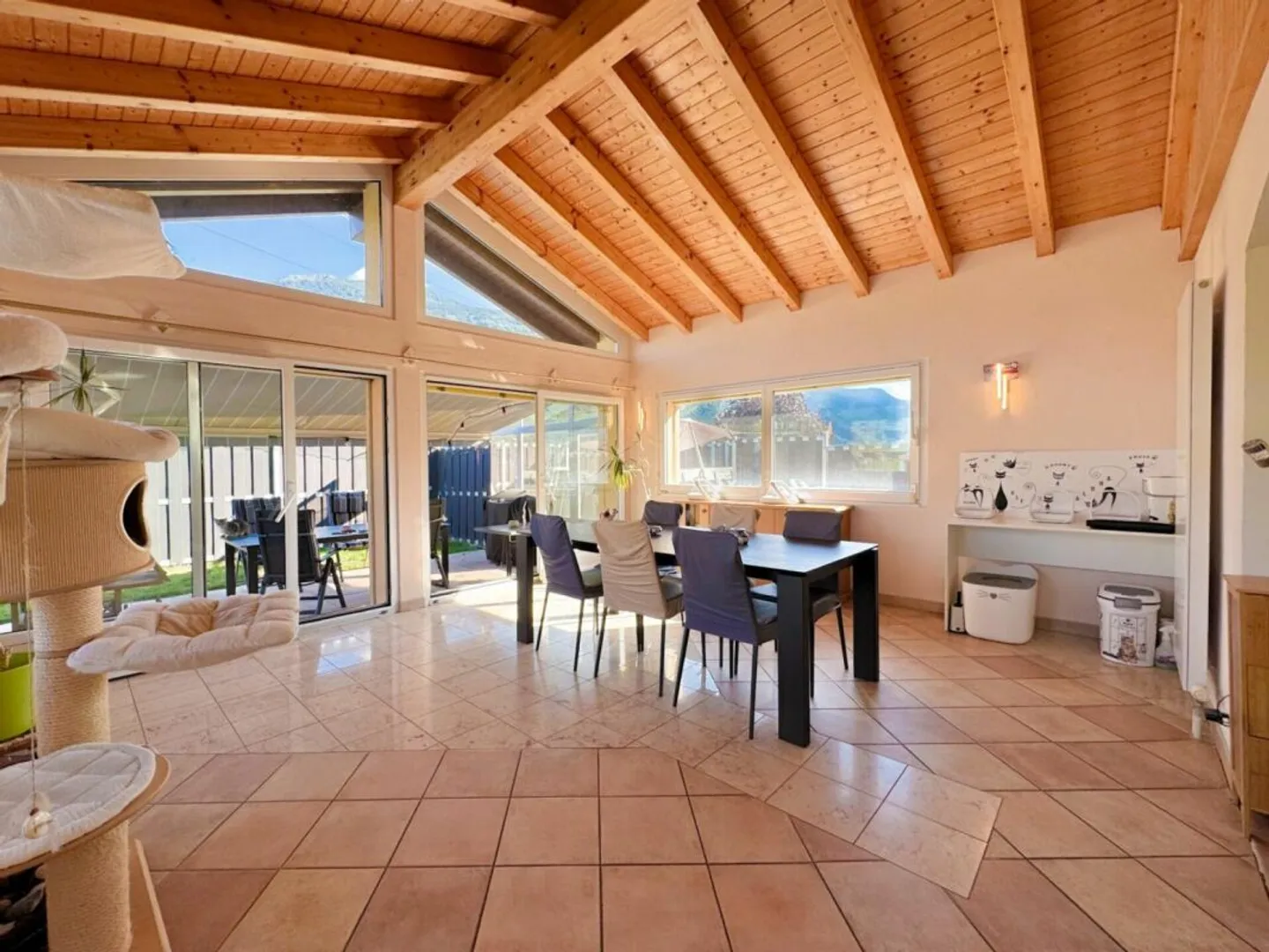 Villa spacieuse avec jardin à Ardon - Photo 1 sur 13