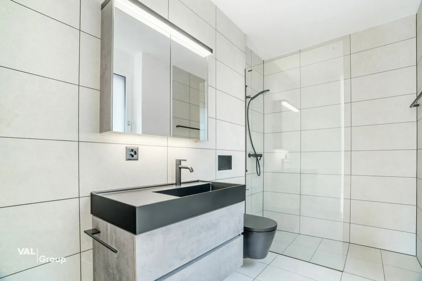 Unique 4.5-room penthouse apartment in Visp - modern living with the best view - Photo 10 of 13