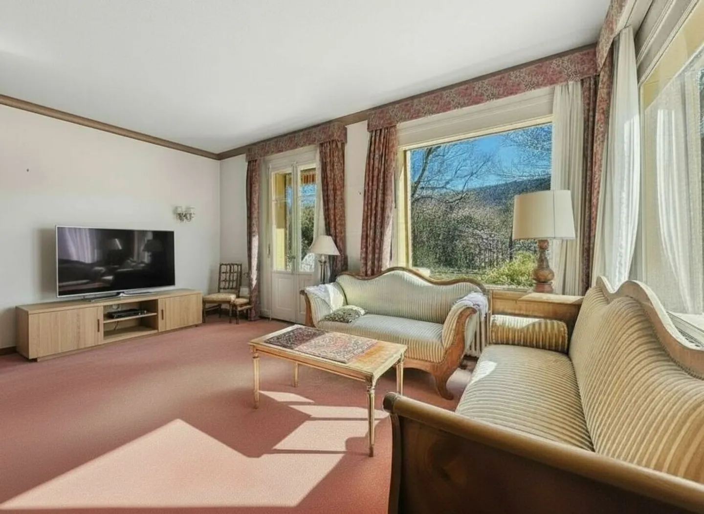 Una bella villa Art Deco su un grande giardino - Foto 12 di 13