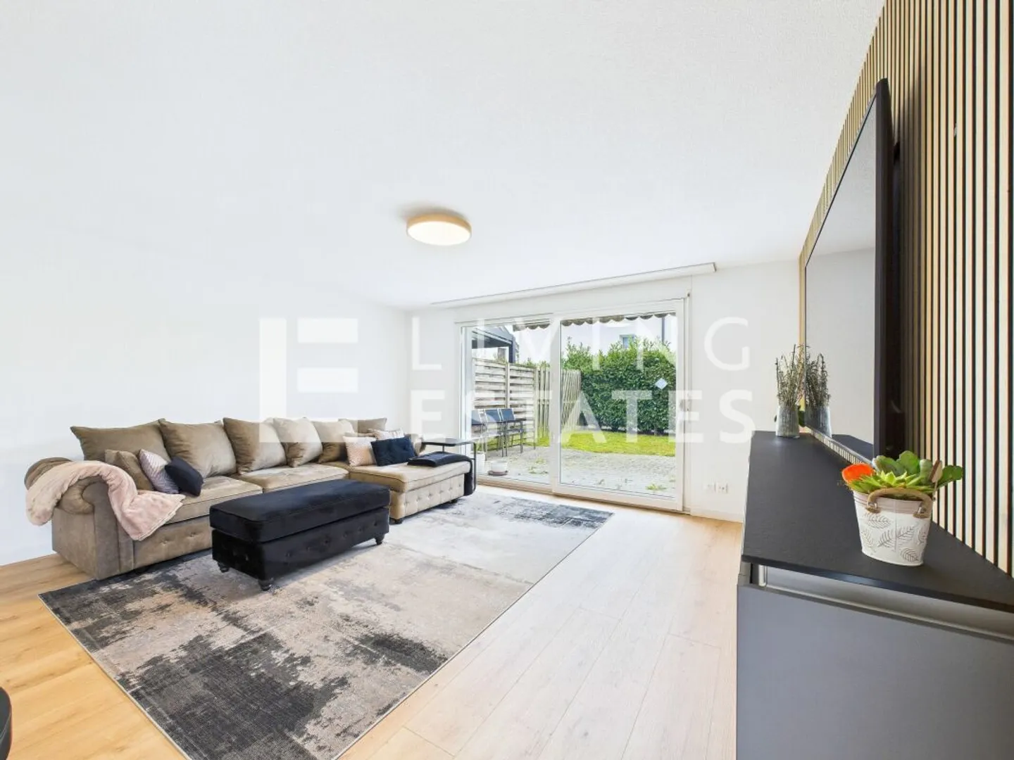 Living Enjoyment with Style - Photo 5 of 13