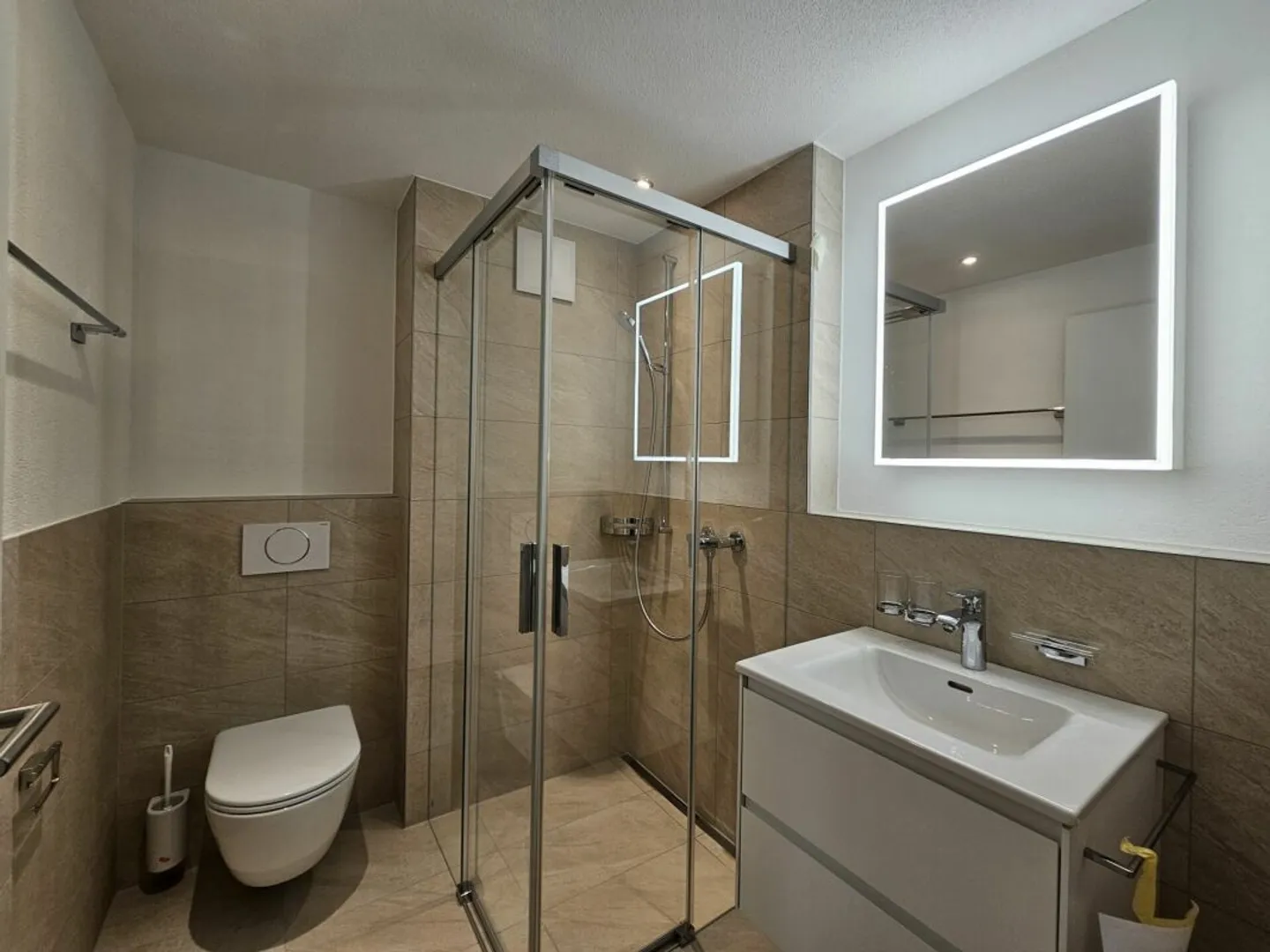 Stiamo vendendo il nostro appartamento modello - Foto 3 di 4